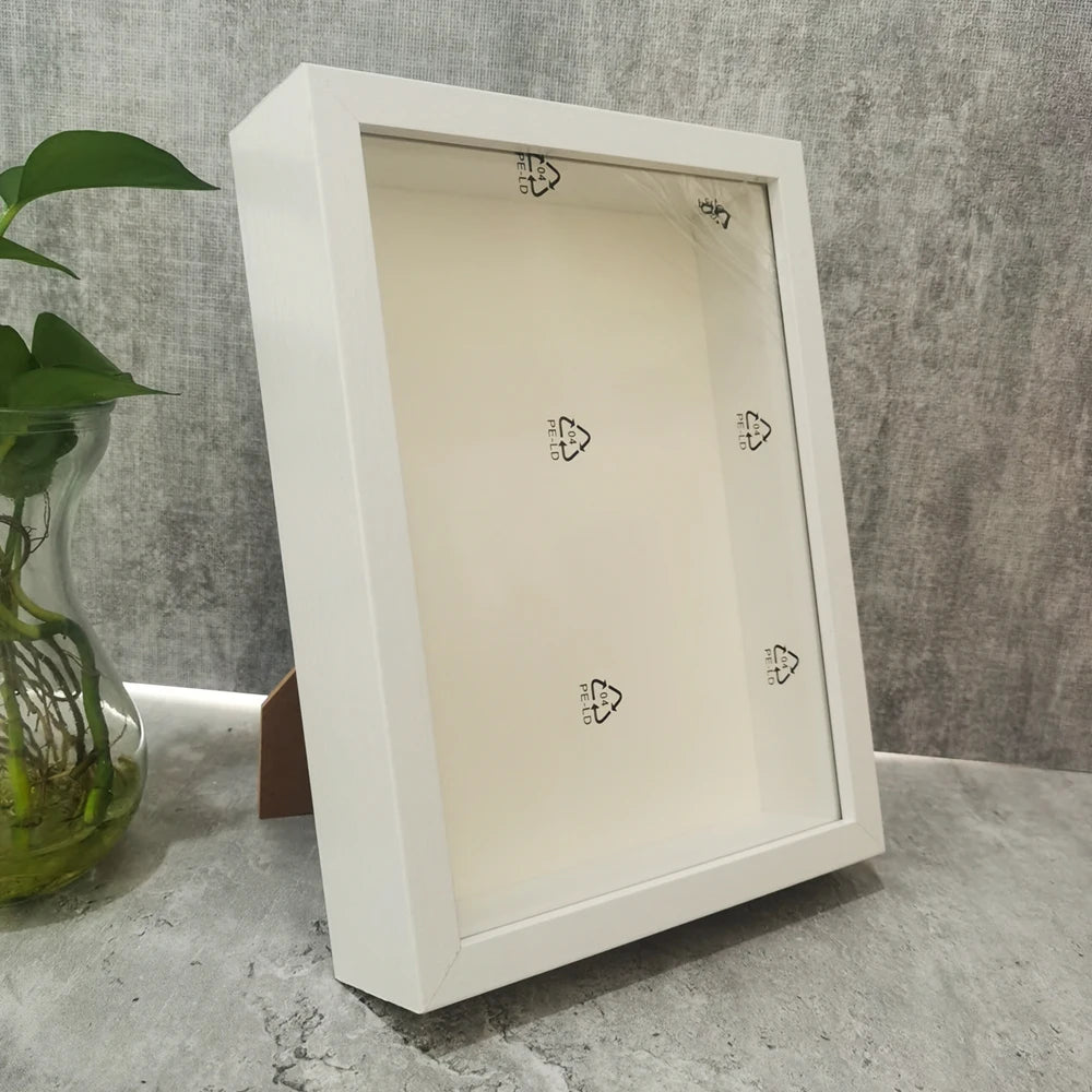 Wooden Photo Frame For Displaying Three-Dimensional Works
