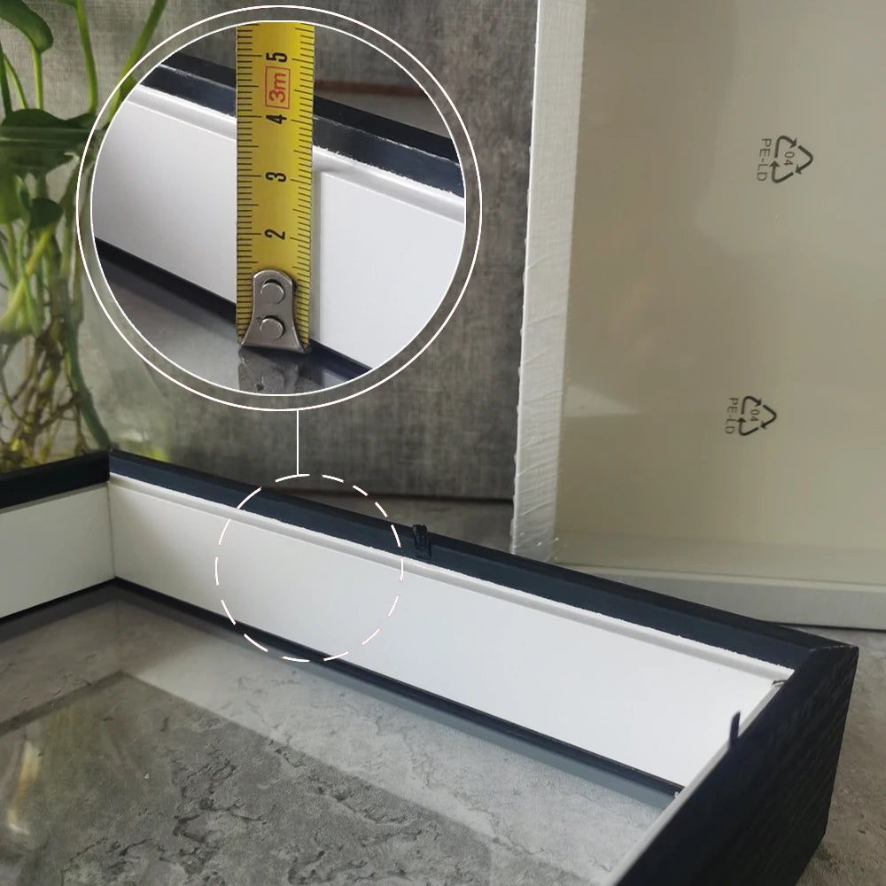 Wooden Photo Frame For Displaying Three-Dimensional Works