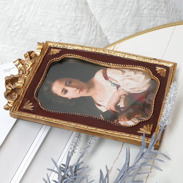 France light luxury products elegant princess style retro gold carving European photo frame ornaments resin creative photo frame