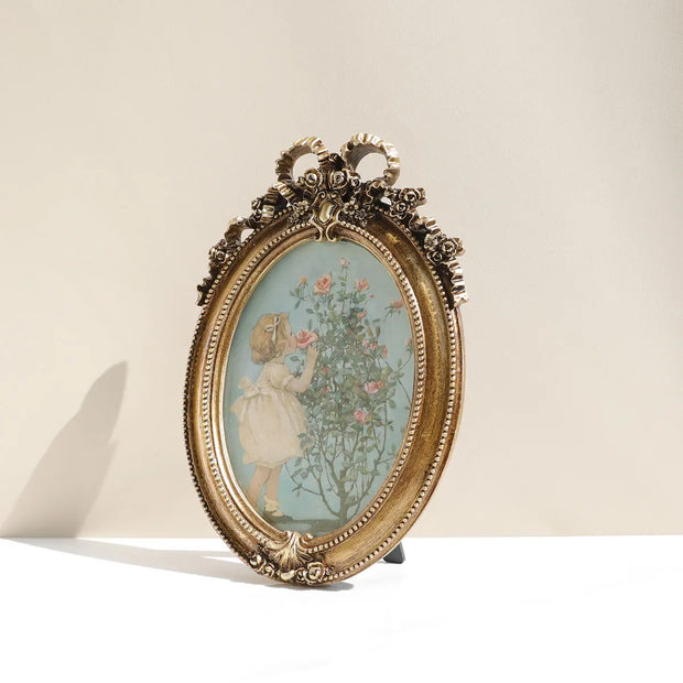 Golden Vintage Oval Photo Frame Elegant Tabletop Decor for Bedroom Study Living Room Perfect Gift Idea
