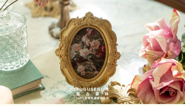 Retro European relief round resin small photo frame picture frame ornament homestay wall decoration literary light luxury wall h