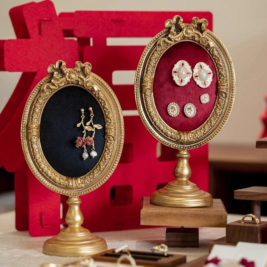 Retro Suede Jewelry Display Stand – Earrings & Bracelet Photo Frame