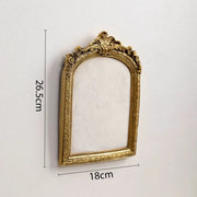 Vintage Resin Velvet Jewelry Display Stand Retro Necklace Bracelet Earring Pendant Display Props Holder Classic Jewelry Stand