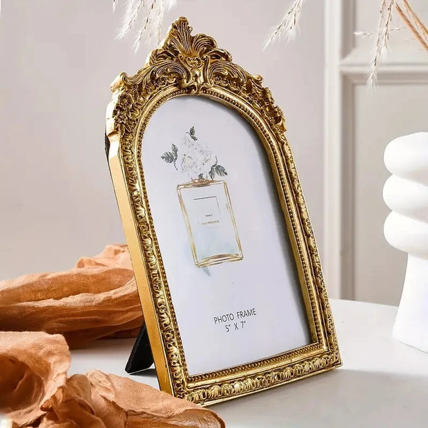 Golden Cadre Vintage Frame Retro Golden Decor Photo Frame For Photo Display, Wedding Anniversary Party Christmas Valentine Gift
