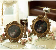 Retro European relief round resin small photo frame picture frame ornament homestay wall decoration literary light luxury wall h