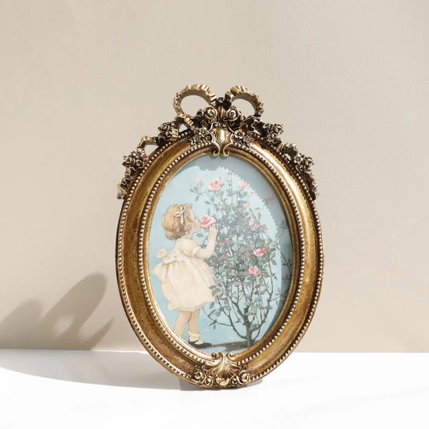 Golden Vintage Oval Photo Frame Elegant Tabletop Decor for Bedroom Study Living Room Perfect Gift Idea