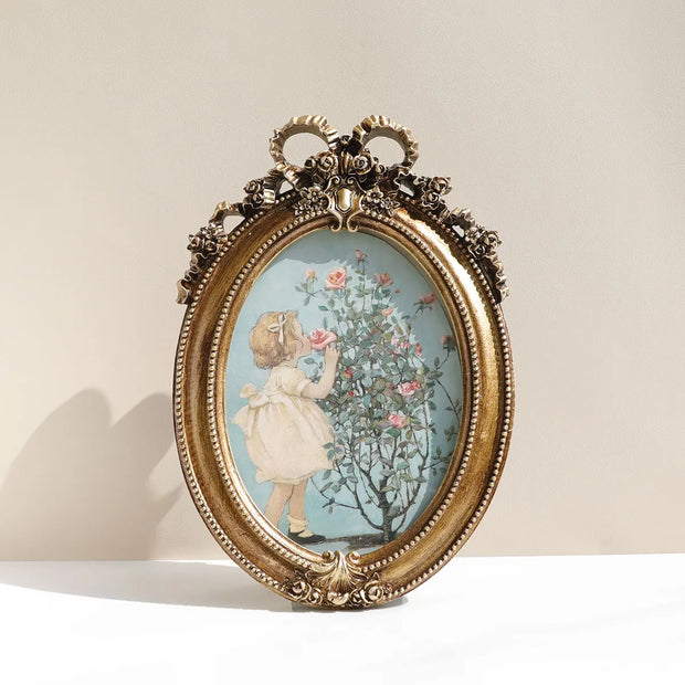 Golden Vintage Oval Photo Frame Elegant Tabletop Decor for Bedroom Study Living Room Perfect Gift Idea