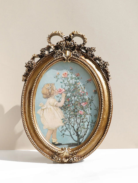 Golden Vintage Oval Photo Frame Elegant Tabletop Decor for Bedroom Study Living Room Perfect Gift Idea