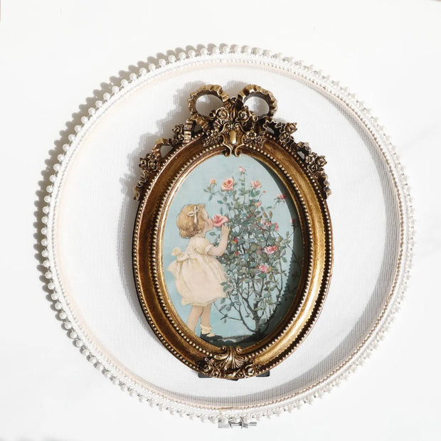 Golden Vintage Oval Photo Frame Elegant Tabletop Decor for Bedroom Study Living Room Perfect Gift Idea