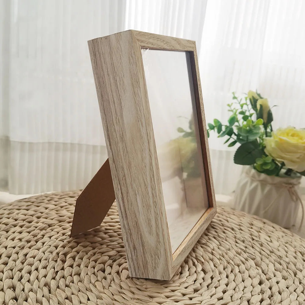 Wooden Photo Frame For Displaying Three-Dimensional Works