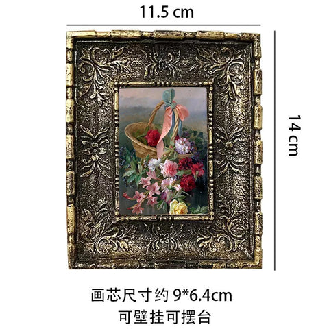 Retro European relief round resin small photo frame picture frame ornament homestay wall decoration literary light luxury wall h