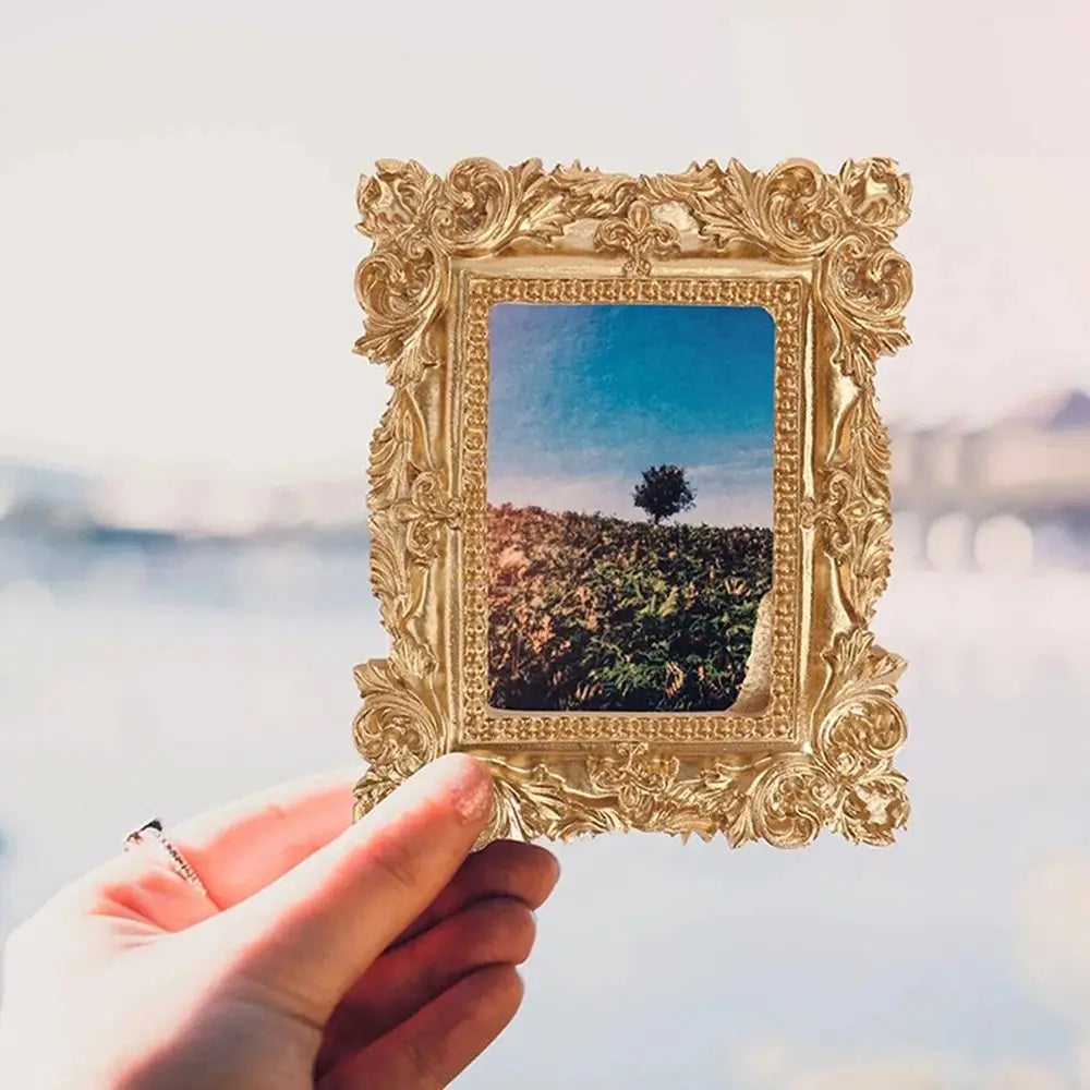 Vintage Gold Victorian Photo Frame – European Retro Wall & Table Décor