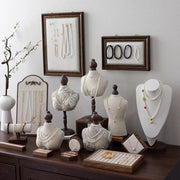 Luxury Necklace Display Portrait Model Wooden Window Jewelry Displays Rack Counter Bracelet Ring Organizer Display Props