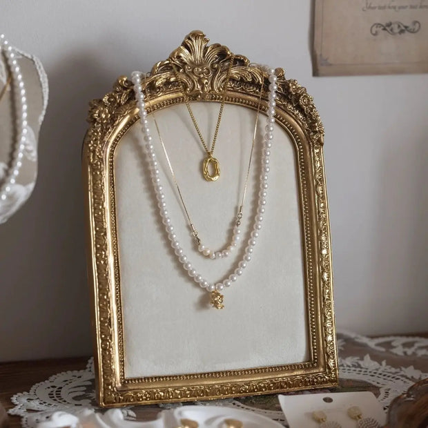 Vintage Resin Velvet Jewelry Display Stand Retro Necklace Bracelet Earring Pendant Display Props Holder Classic Jewelry Stand