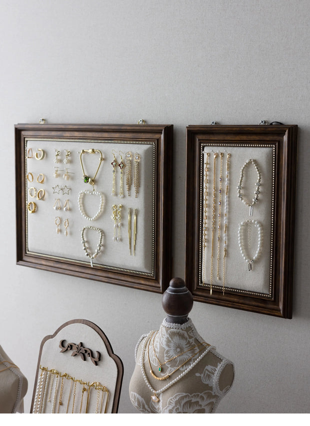 Luxury Necklace Display Portrait Model Wooden Window Jewelry Displays Rack Counter Bracelet Ring Organizer Display Props