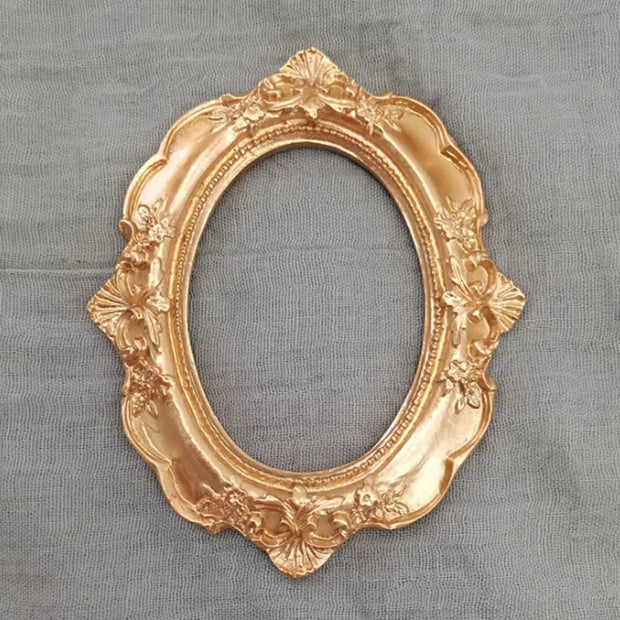 Wall Decoration Vintage Golden Retro Photo Frame Decorative European Victorian Style Pictures Frames Shooting Photo Props